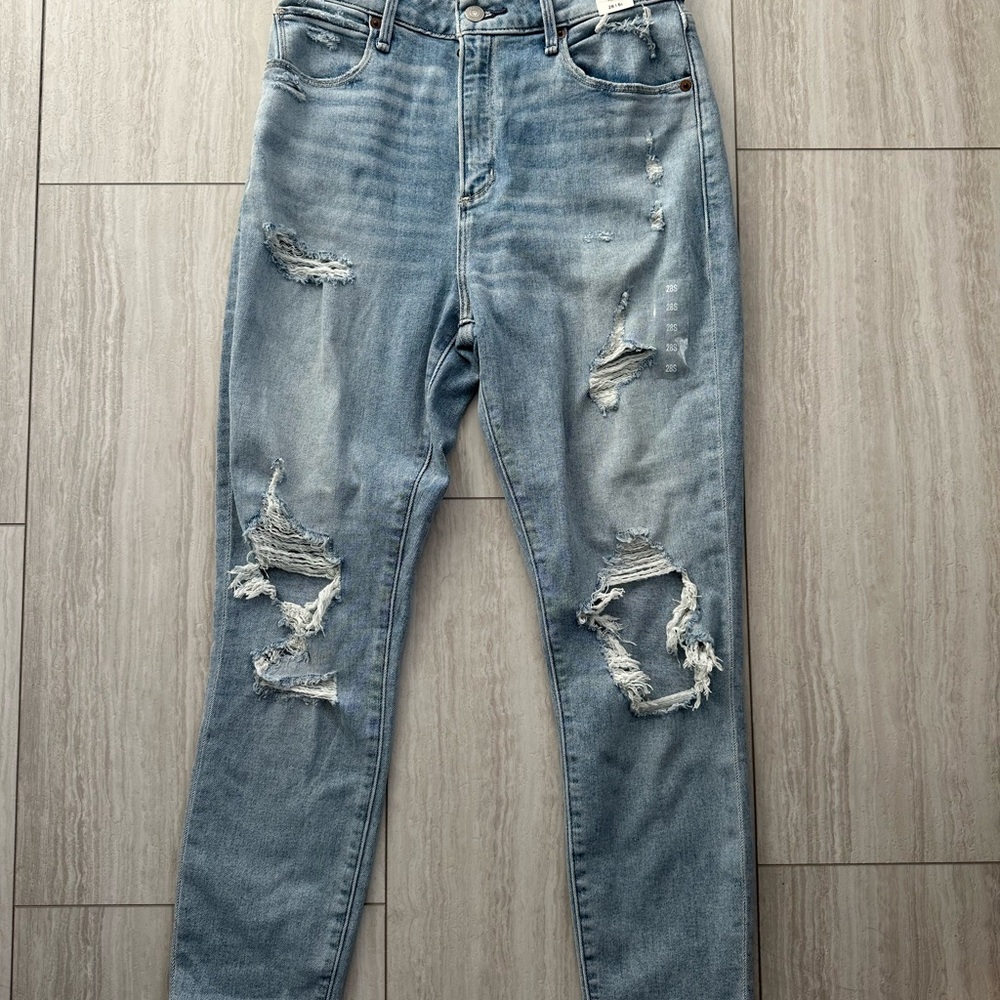 Abercrombie & Fitch Women's Light Blue Distressed Skinny Jeans